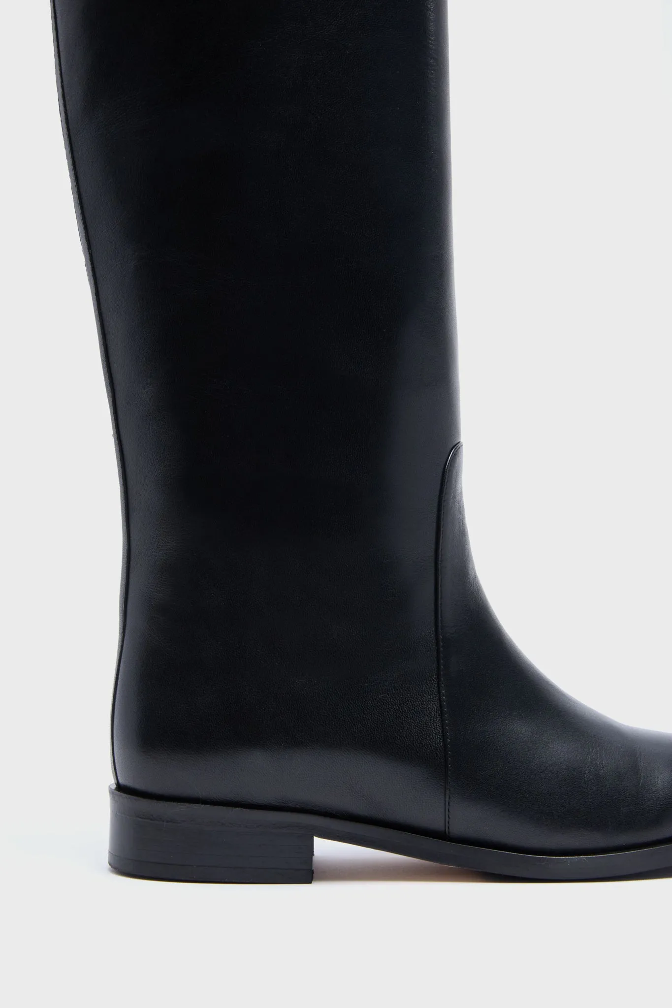 Black Harlow Riding Boot