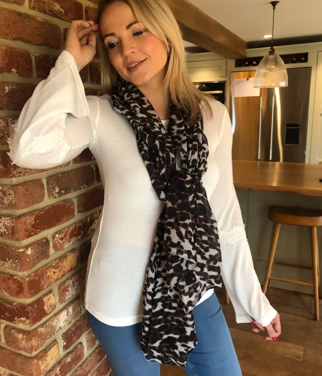 Ivory Top & Leopard Print Scarf Set