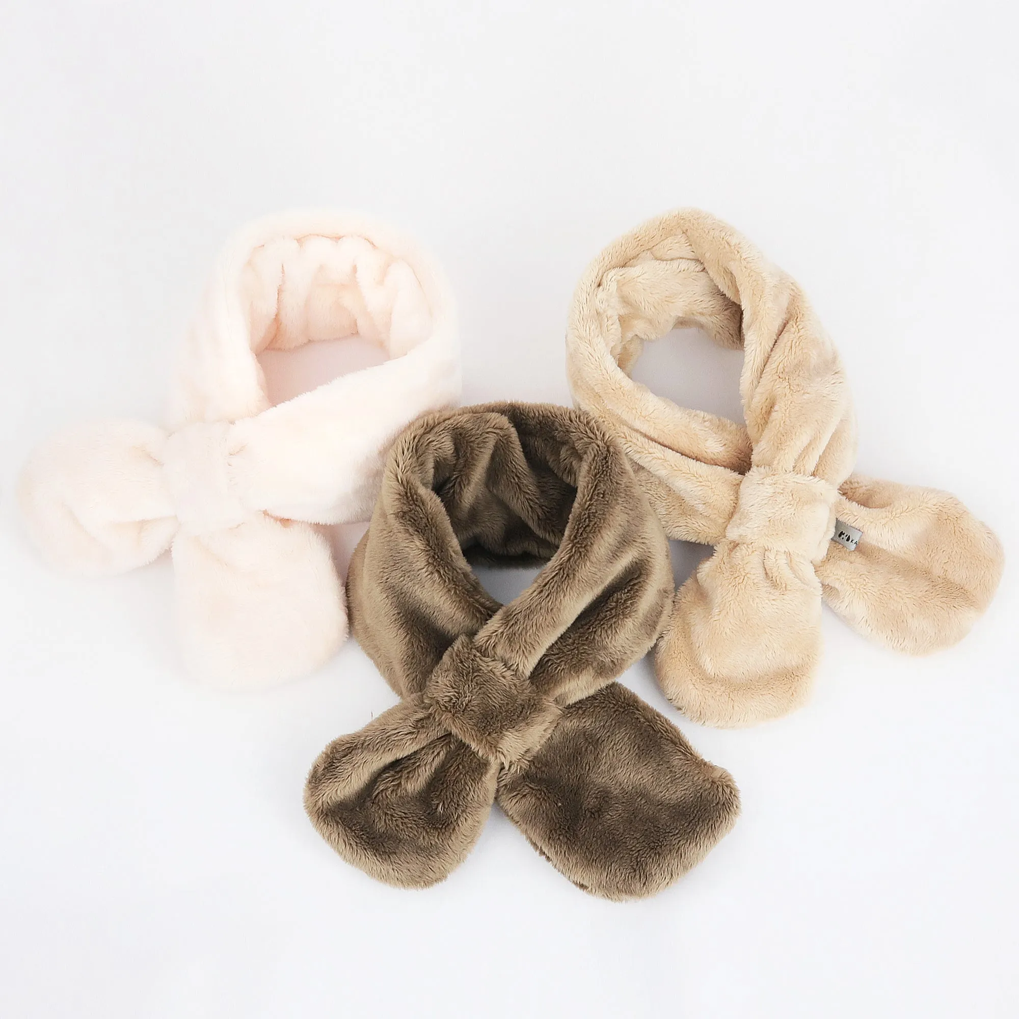 Kids Winter Fashion Scarf Baby Warm Fluffy Thick Fleece Toddler Neck Warmer | Ivory Pink