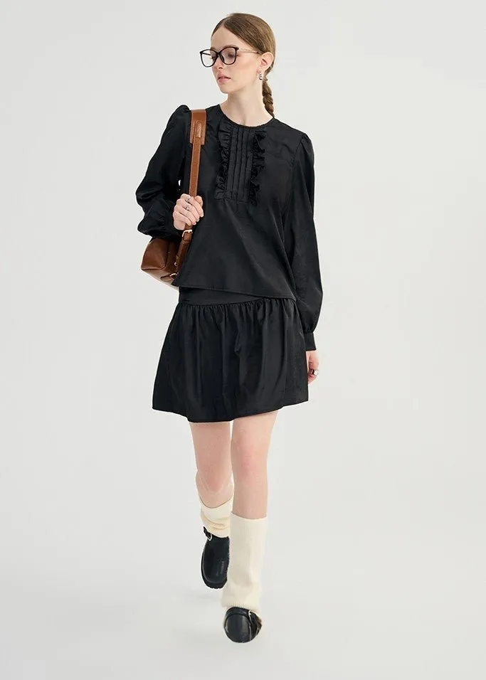 RUFFLED TOPS AND PLEATED SKIRTS