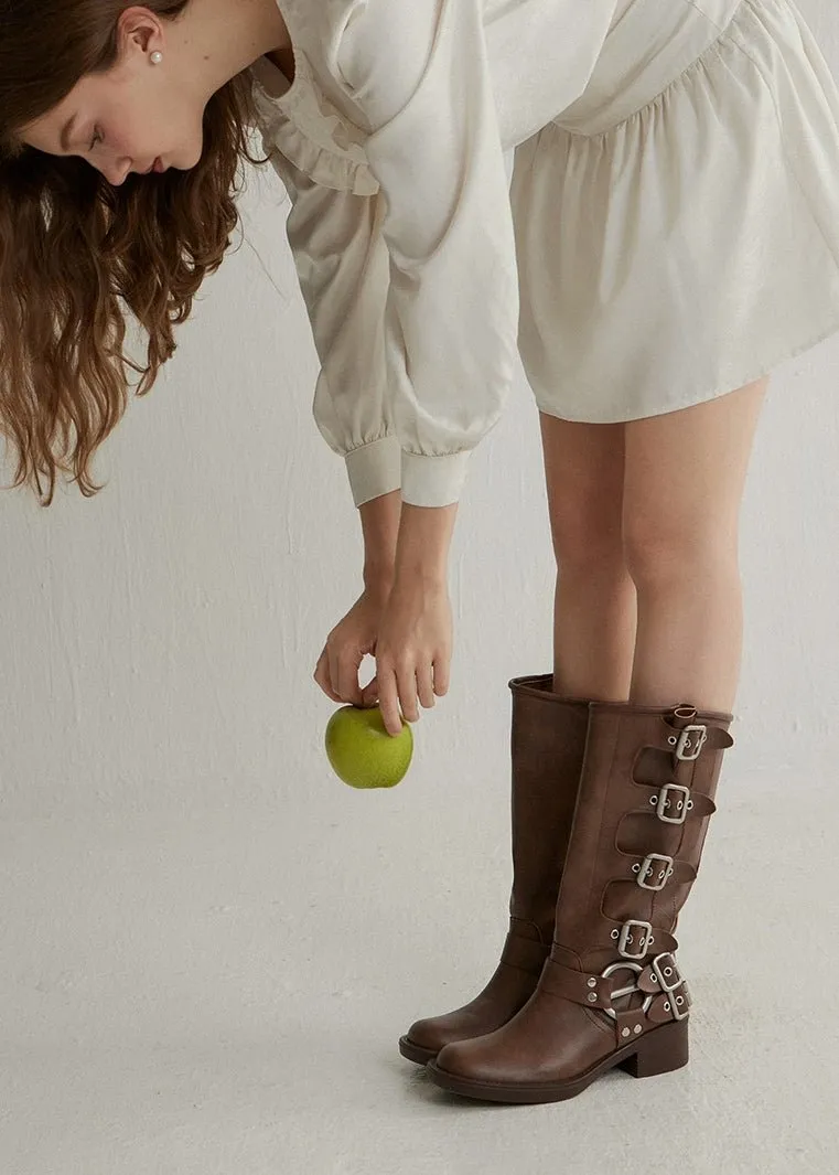 RUFFLED TOPS AND PLEATED SKIRTS